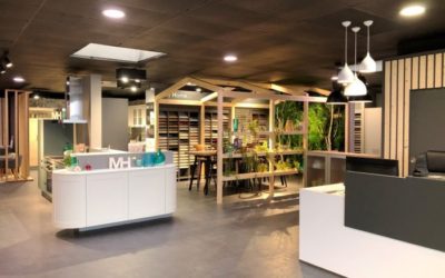 Qu’est-ce que le magasin Leicht Île-de-France offre en termes de personnalisation des cuisines ?